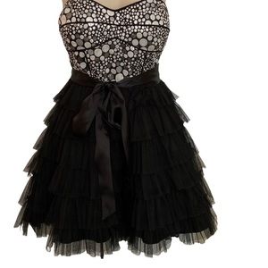 INSPIRE Me Strapless Black Tulle Dress Size 5 Juniors/Size Women’s Medium